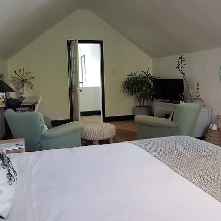 Gilmour Hill Bed & Breakfast เคปทาวน์ ภายนอก รูปภาพ