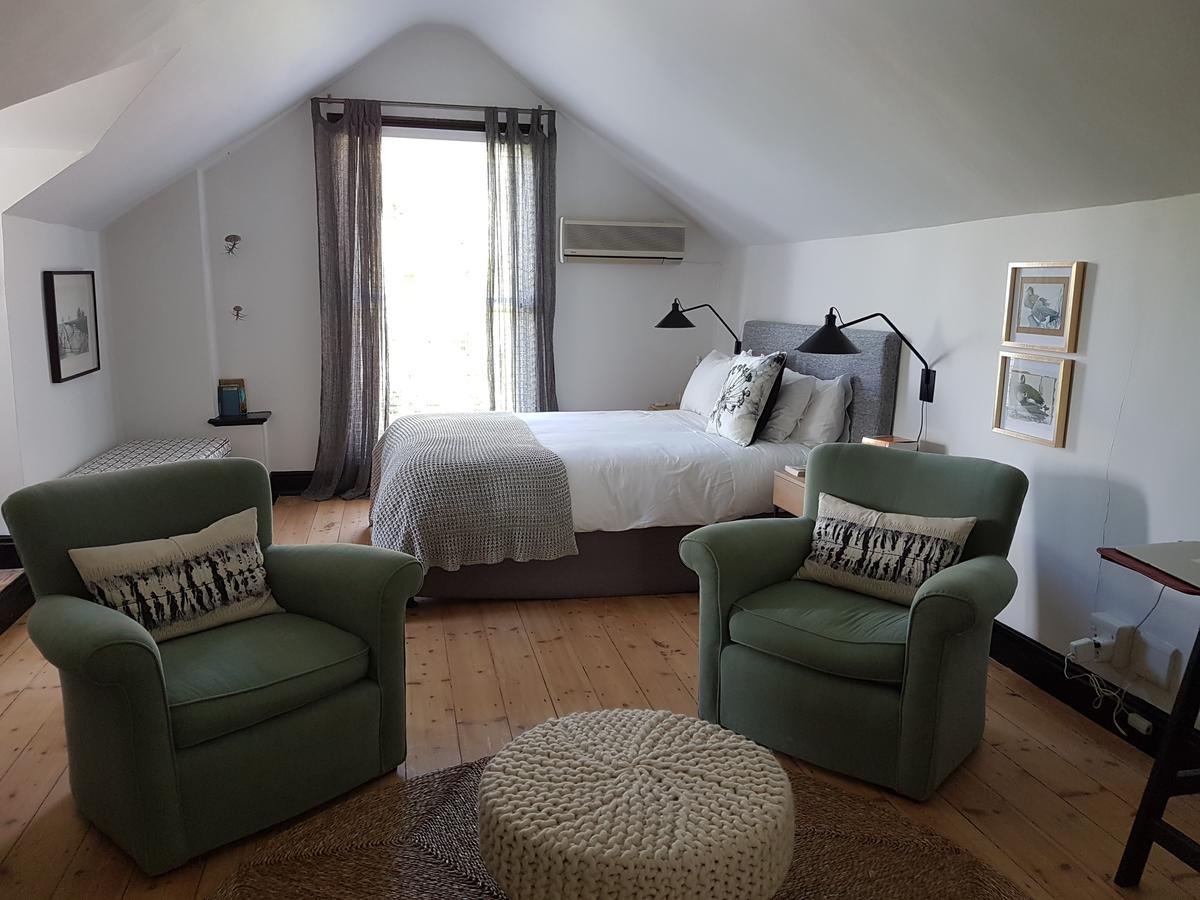 Gilmour Hill Bed & Breakfast เคปทาวน์ ภายนอก รูปภาพ